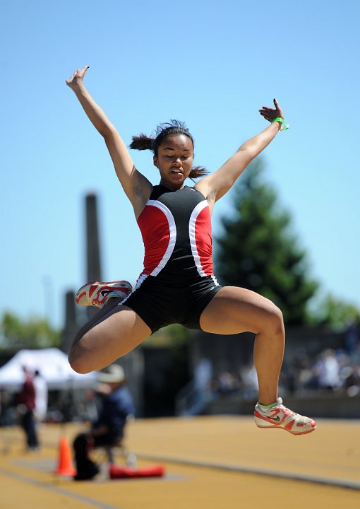 2010 NCS-MOC-316.JPG - 2010 North Coast Section Finals, held at Edwards Stadium  on May 29, Berkeley, CA